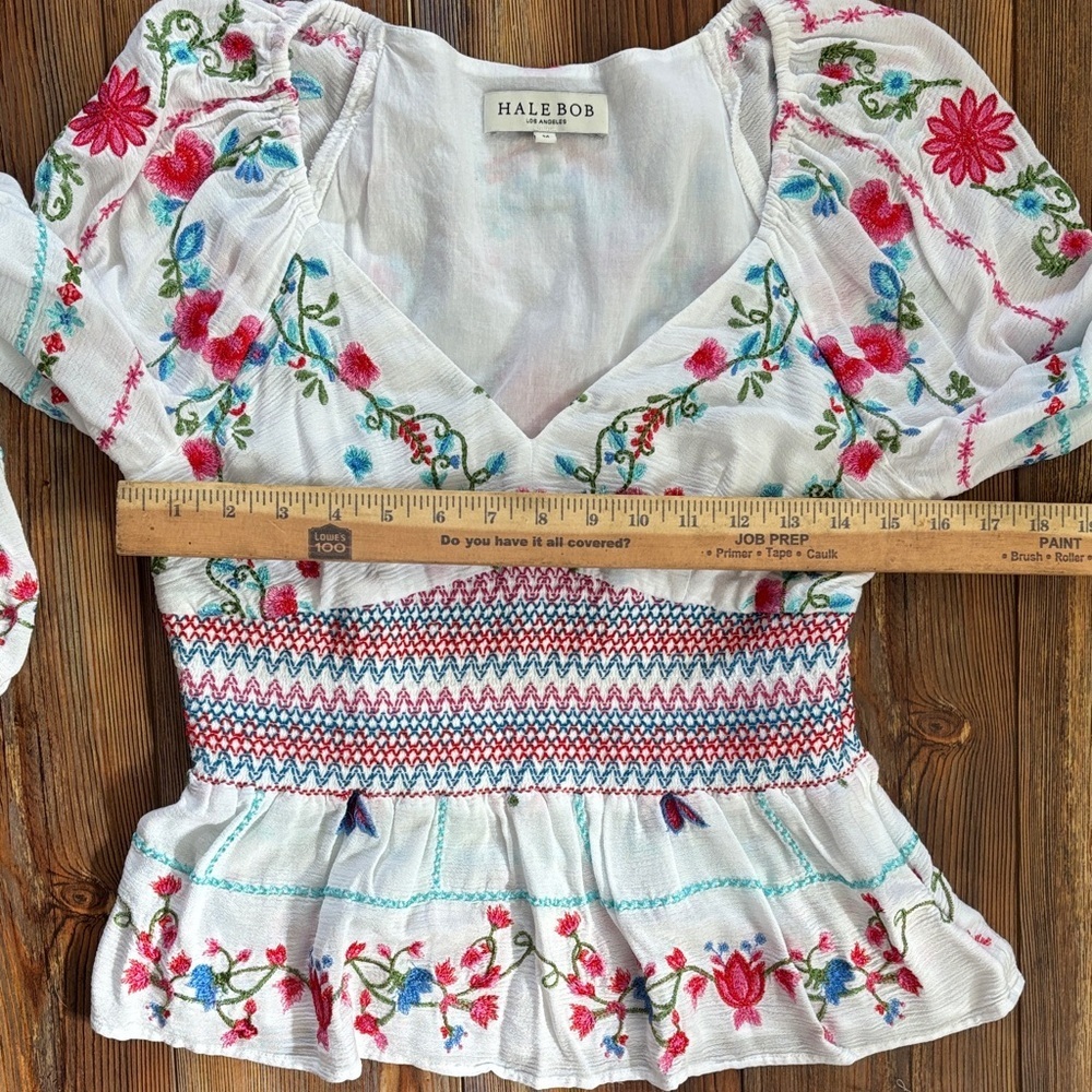 Hale Bob White Blouse with Colorful Floral Embroidery Medium - Picture 5 of 9